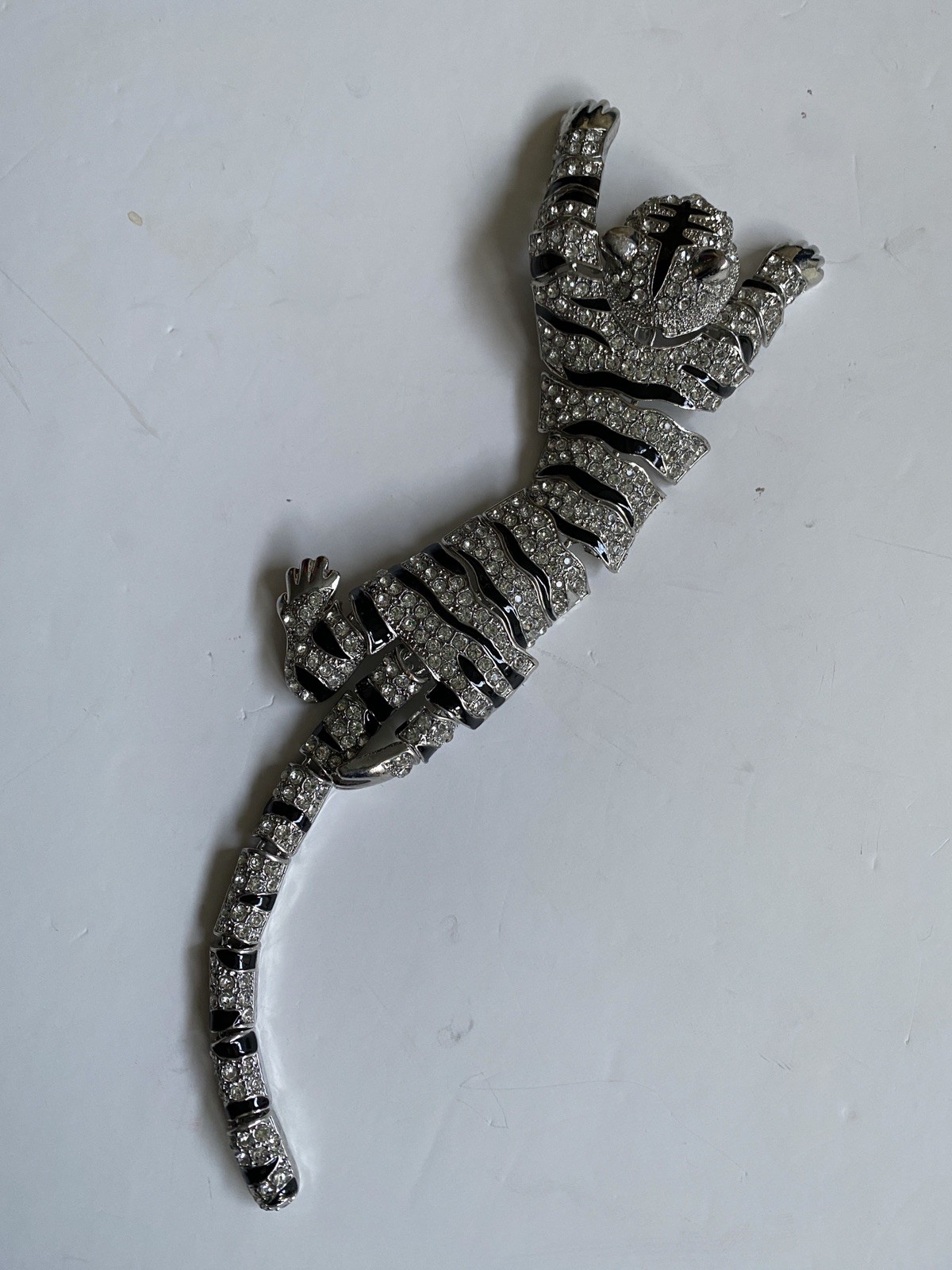 Movable Articulated Silver Tone Crystal Black Enamel Large Tiger Cat Brooch NEW