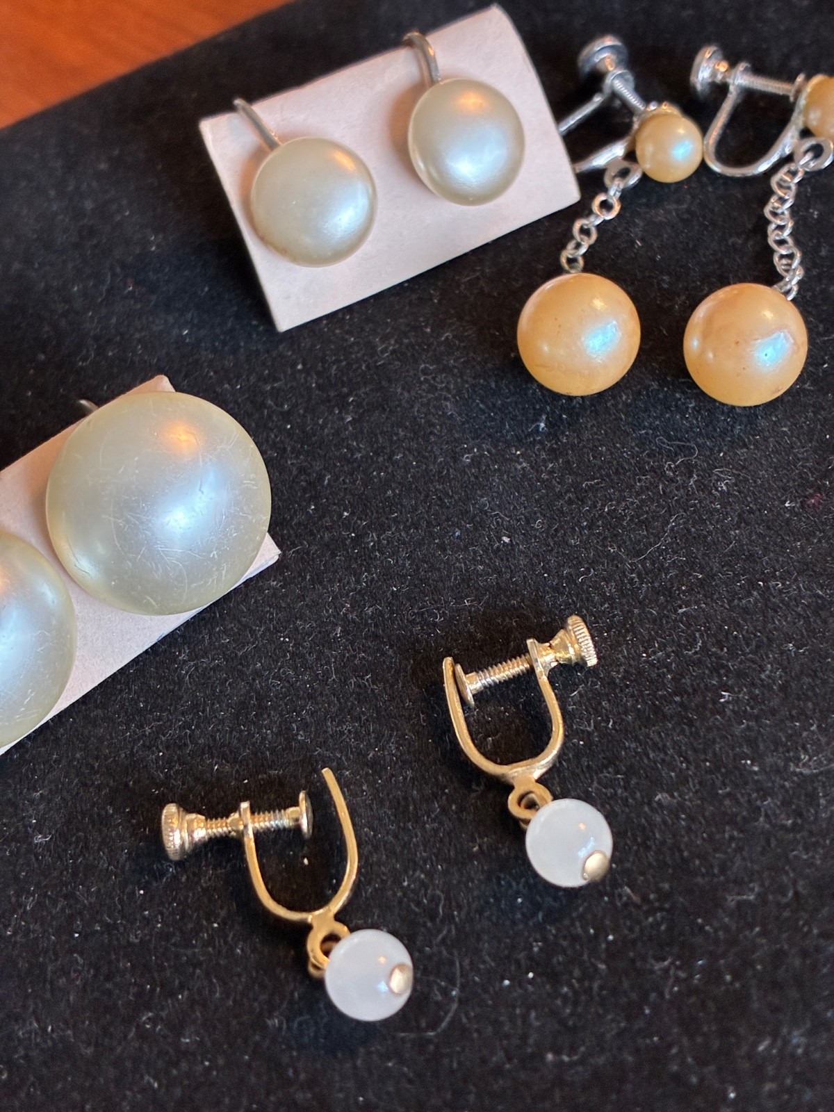 8 Pair Vintage Screw Back Earrings Faux Pearls Floral Gold Silver Tone$5