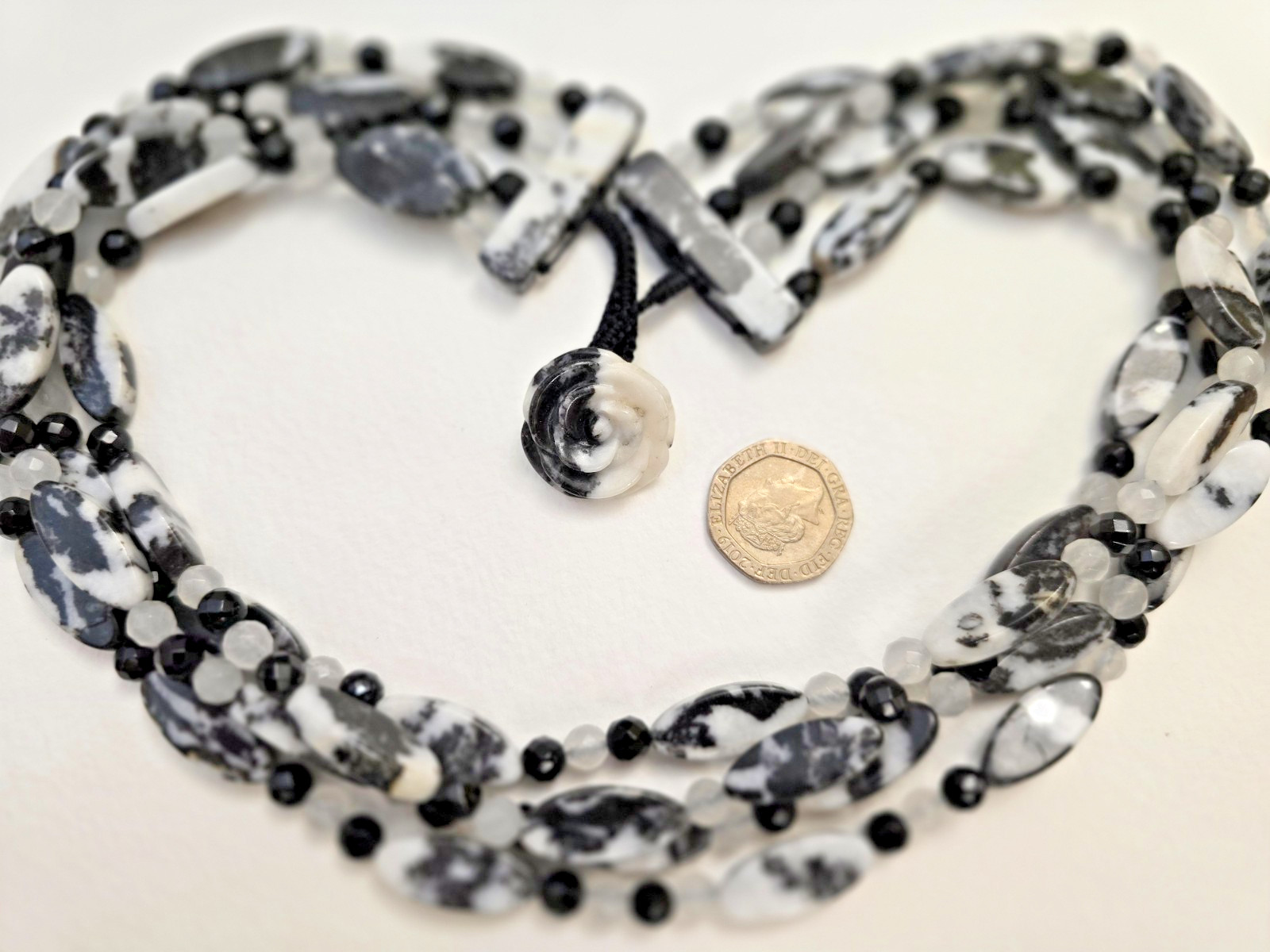 LOLA ROSE FOUR STRAND MONO QUARTZ & ZEBRA JASPER GEMSTONE NECKLACE 19″ – NWOT