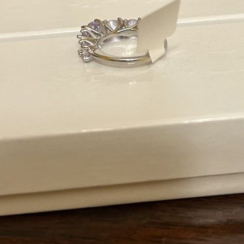 Size 8.25 Silver Tone 5 Stone Diamond CZ Ring No Mark
