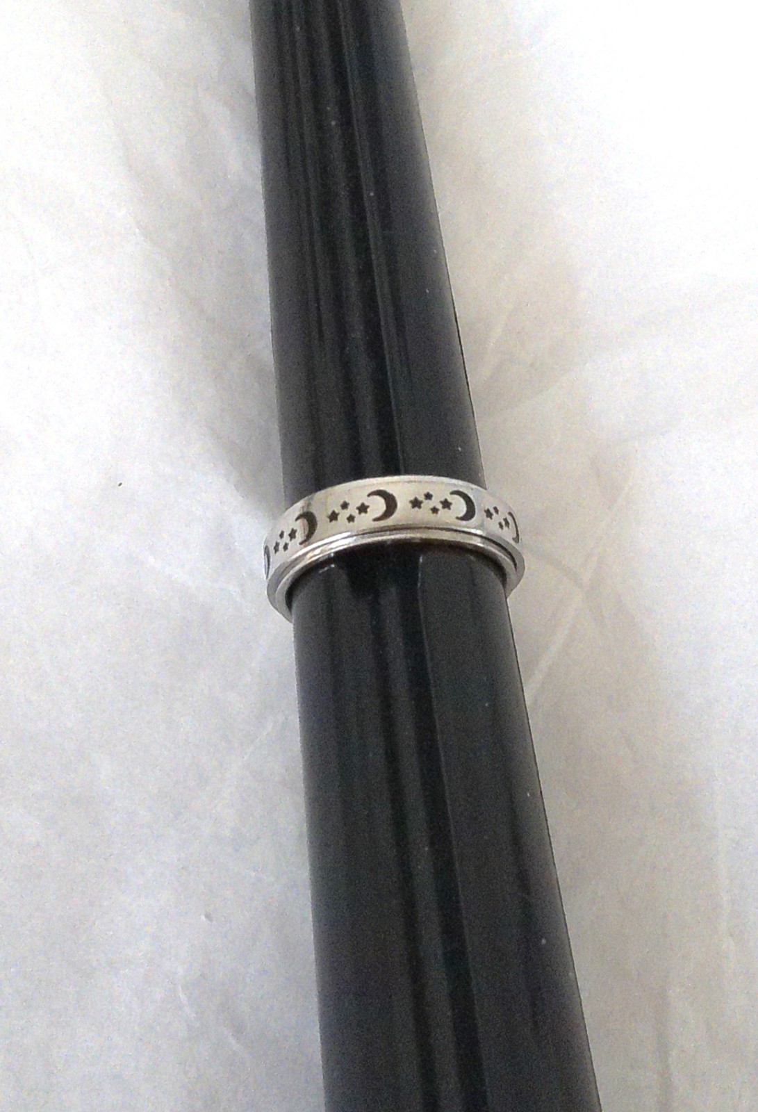 New Stainless-Steel Moons & Stars Spinner Ring Size 8 Perfect for All Occasions
