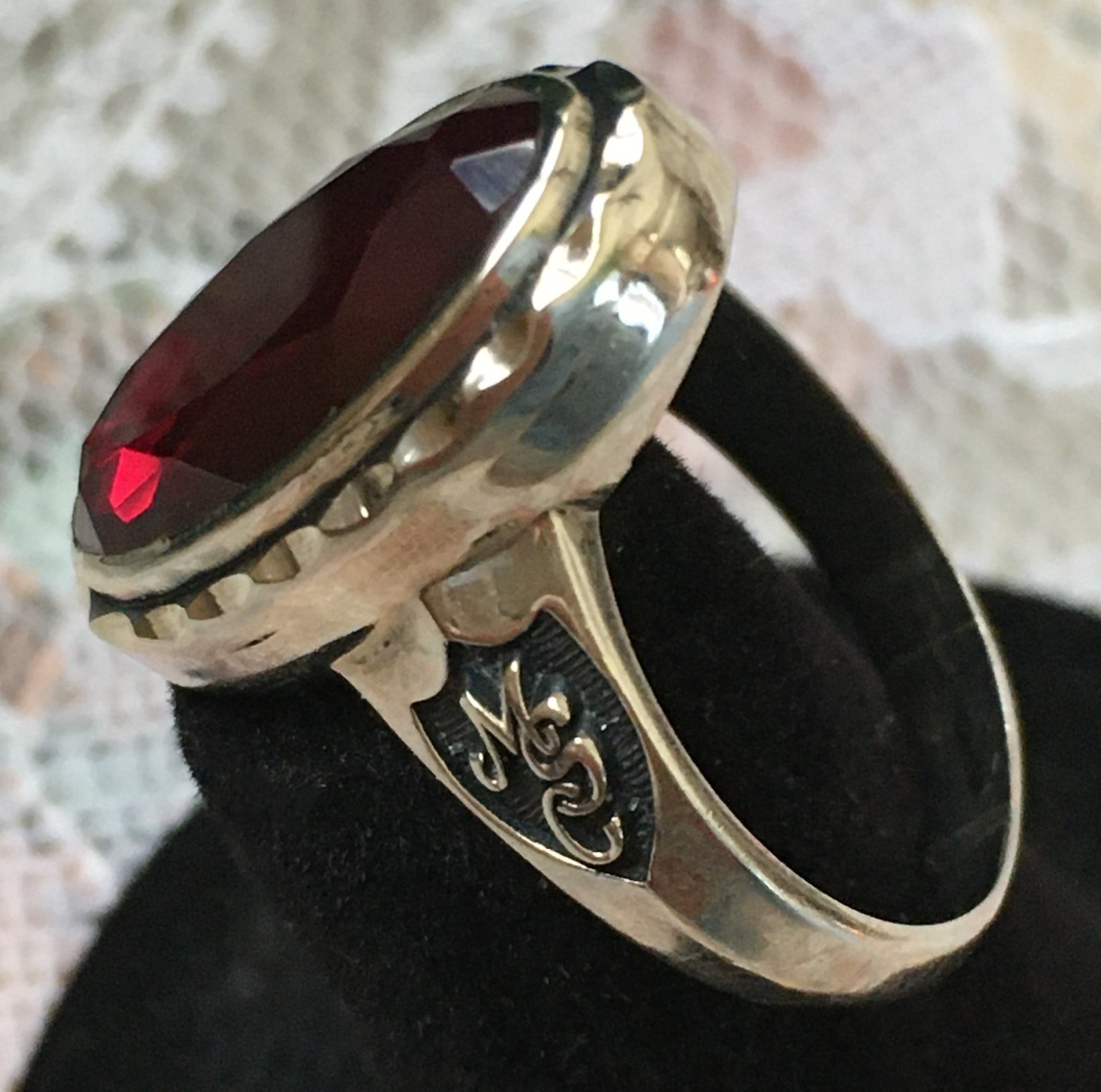 Ladies FASHION RING 10k • 6.8 grams • Size 5.5 • JOSTENS SAMPLE Montclair State