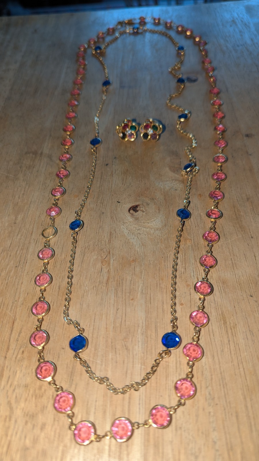 Gold Tone Pink & Blue Round Crystal Rhinestone Jewelry Set Necklace and Earrings