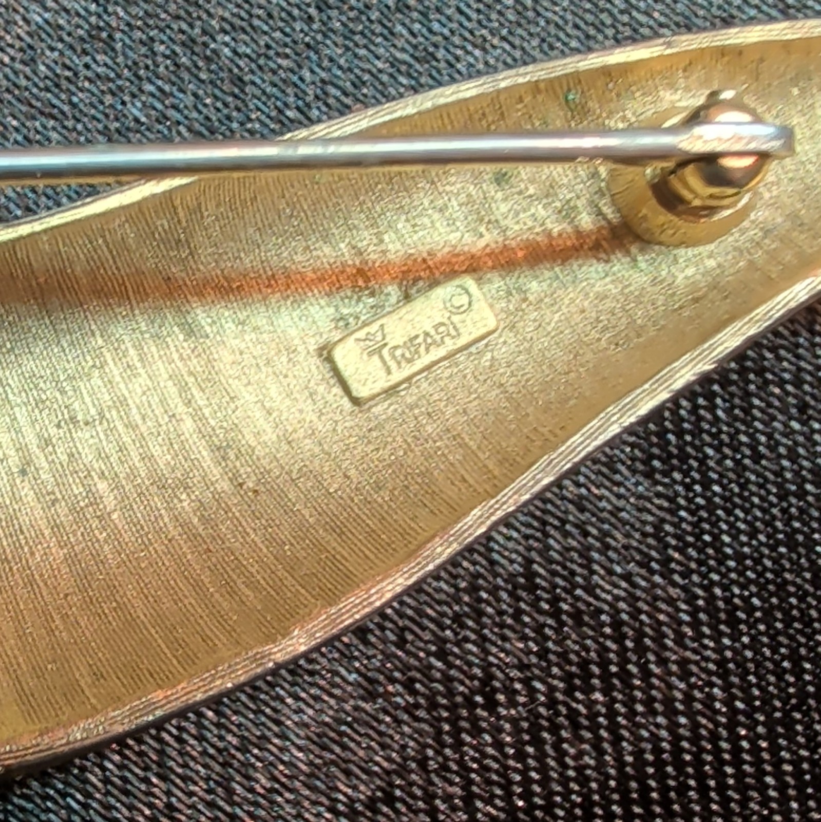 Vintage TRIFARI Gold Tone Swirl Brooch Pin, Signed Metal, No Stones