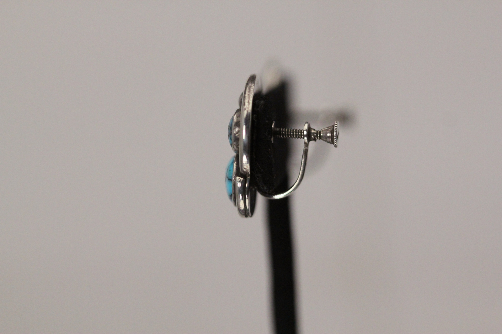 925 Sterling Silver Non-Pierced Screw-back Blue Stone Earrings 9.1 G (EAR5400)