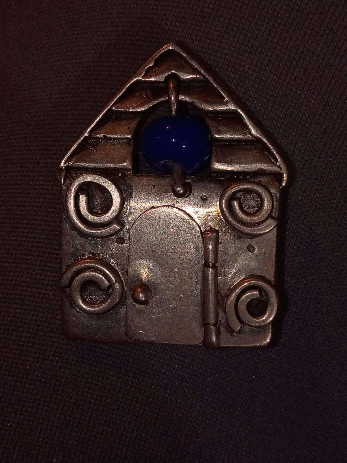 House Shaped Silver Tone Brooch Pin Hinged Door Blue Cabochon Red Heart