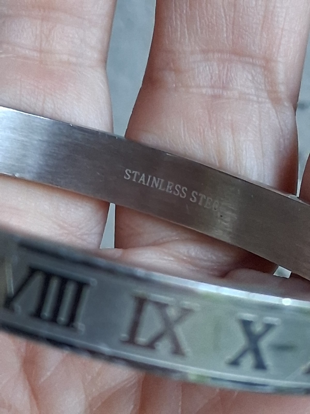 Stainless Steel Roman Numeral Hinged Bracelet For Men Women