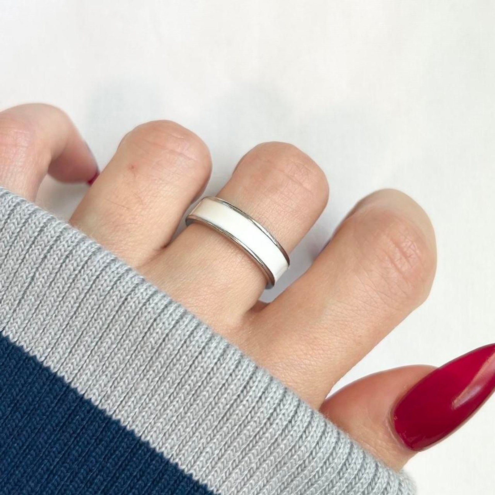 Vintage Inspired Luxury Silver Tone Ring