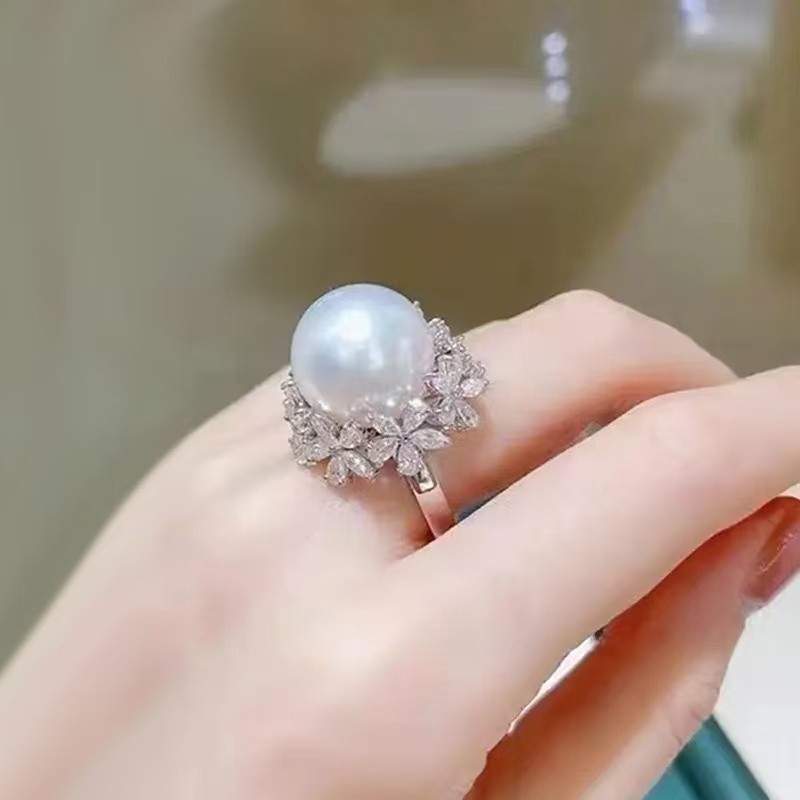 Fashion Women White Plated Pearl Flower Iced Sparkling CZ Band Ring Wedding