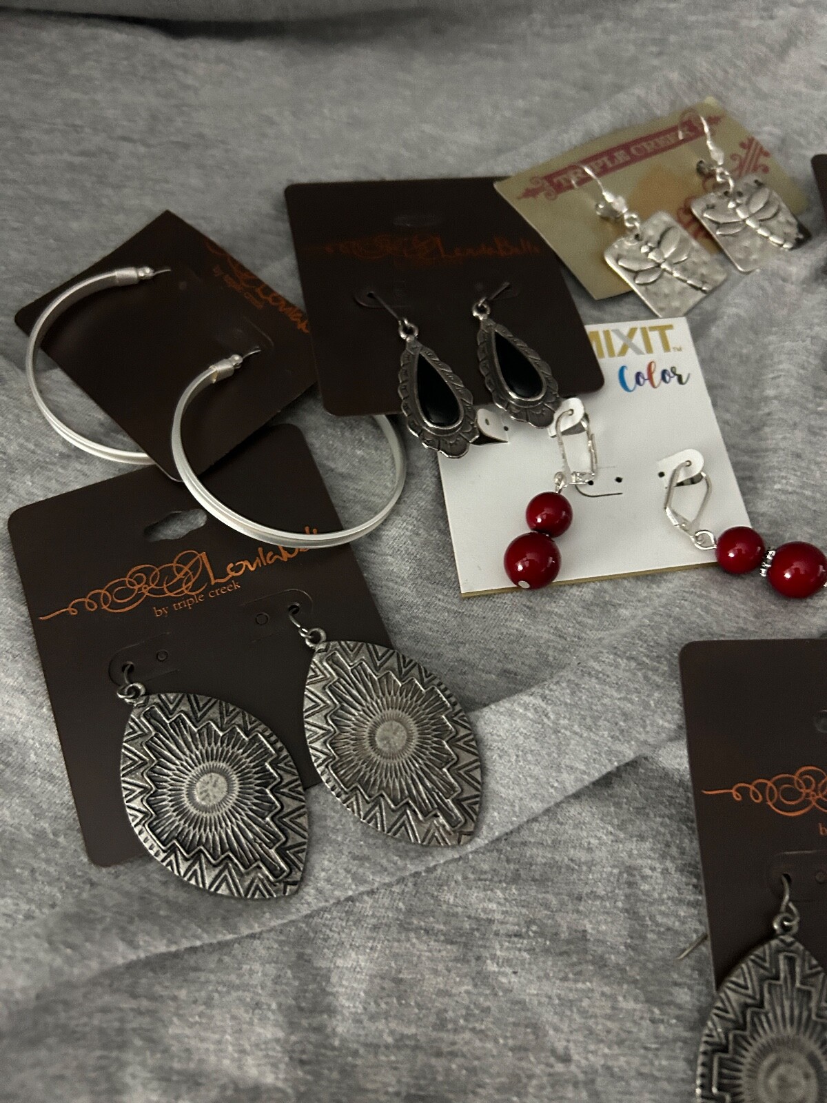 Modern Lot of 13 Earrings Sets