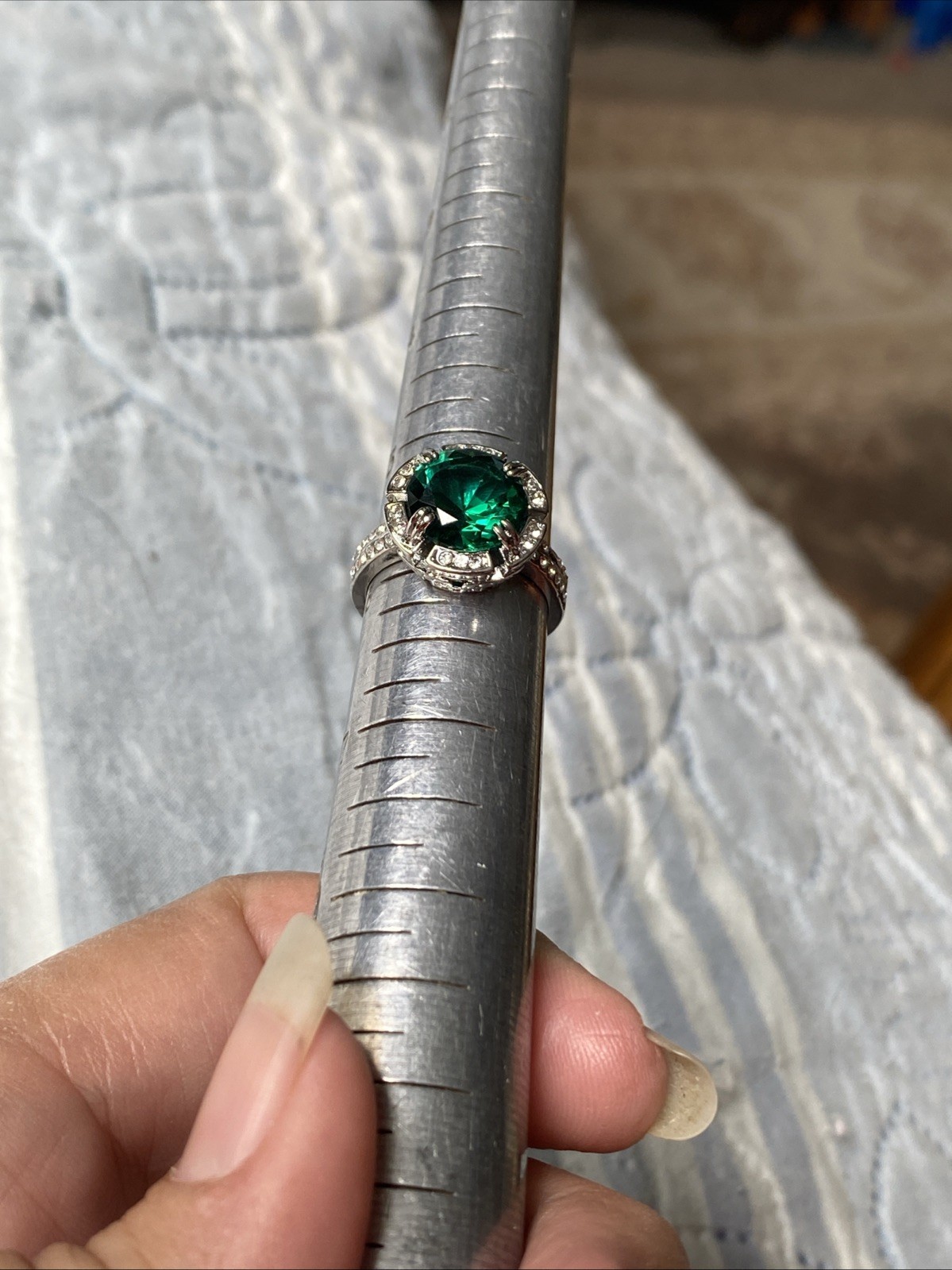 Good Quality Costume Faux Emerald Ring Silver Tone Size 6
