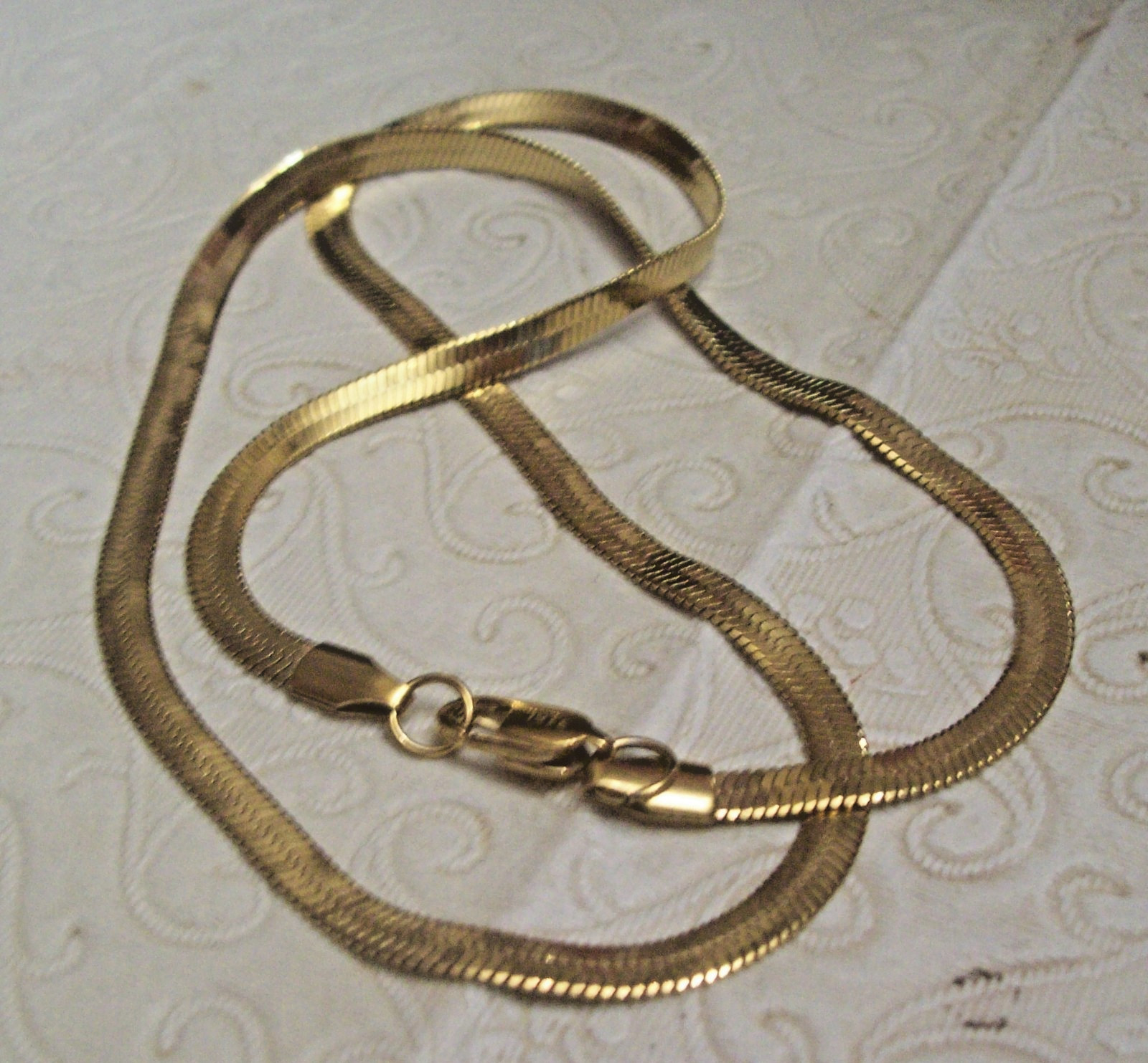 Lot of Four Mostly New Fashion Necklaces, Gold and Silver Toned!