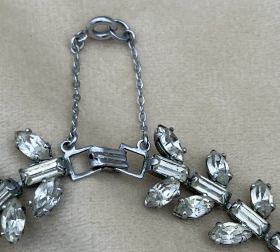 Vintage Rhinestone Necklace Silver Tone Navette Baguette Mid Century 40cm