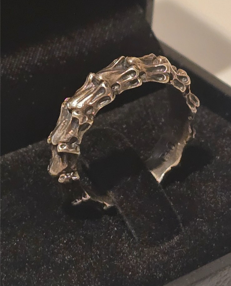 clock and colors skeleton spine ring silver size 12