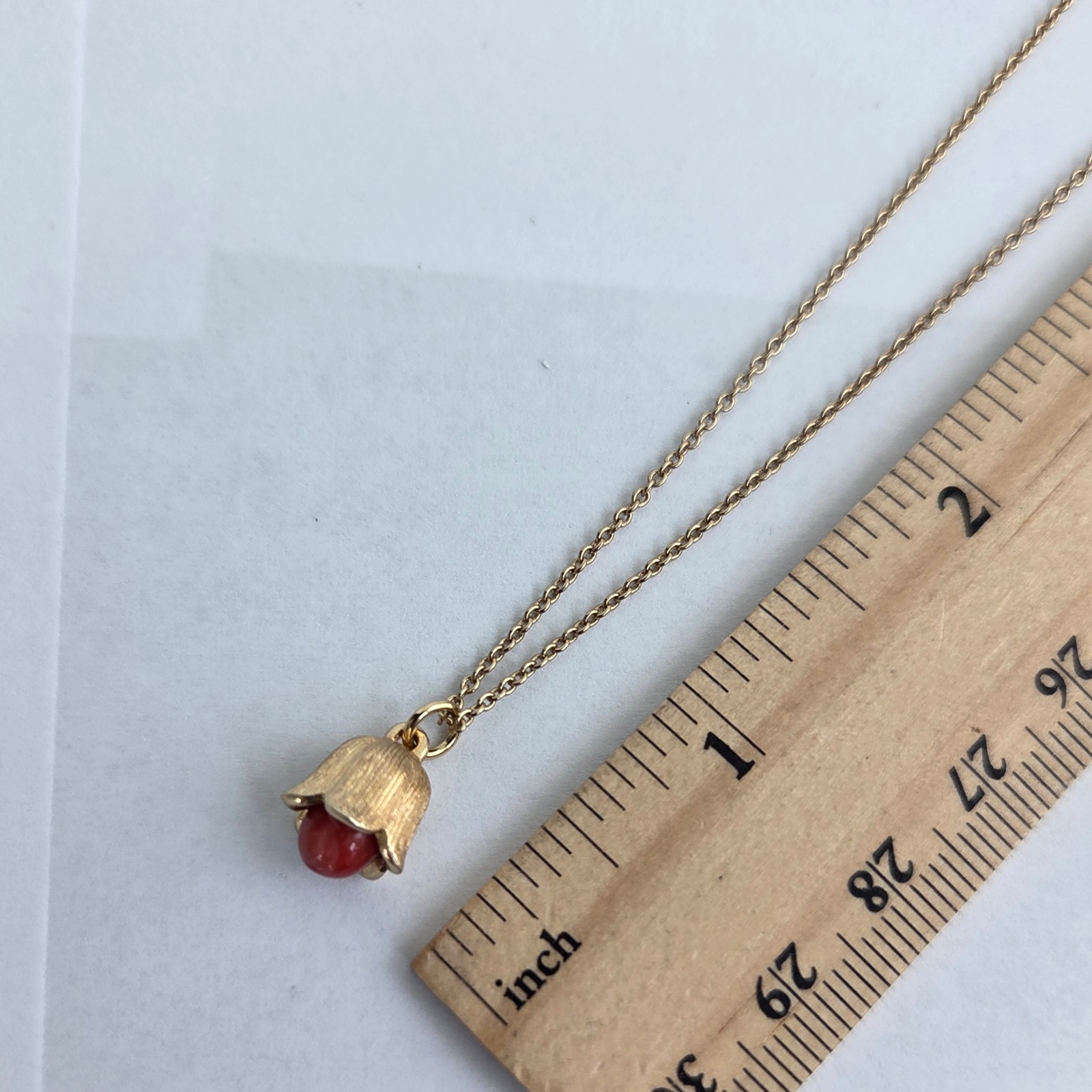 Natural Red Bead Pendant Necklace Gold Color Tulip Scallop Petals Marked