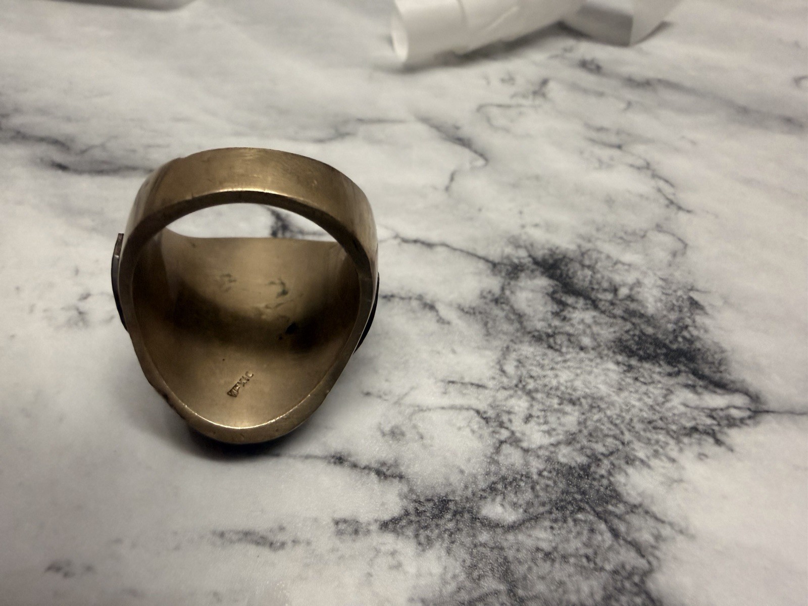 Brandeis Gold Tone Skull & Crossbones Oval Signet Ring Size unknown see descrip