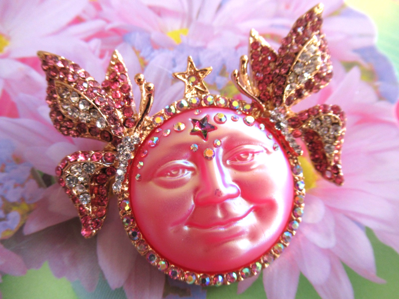 DESIGNER STYLE PINK MOON FACE WITH/BUTTERFLIES RHINESTONE BROOCH PIN-LIMITED