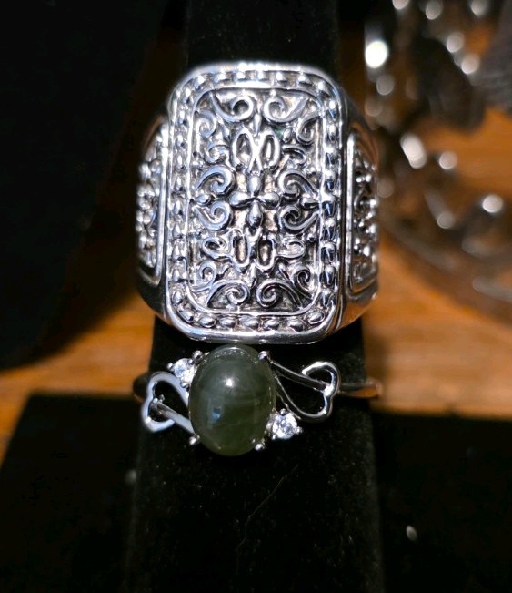 Green And Silver Costume Jewelry Set