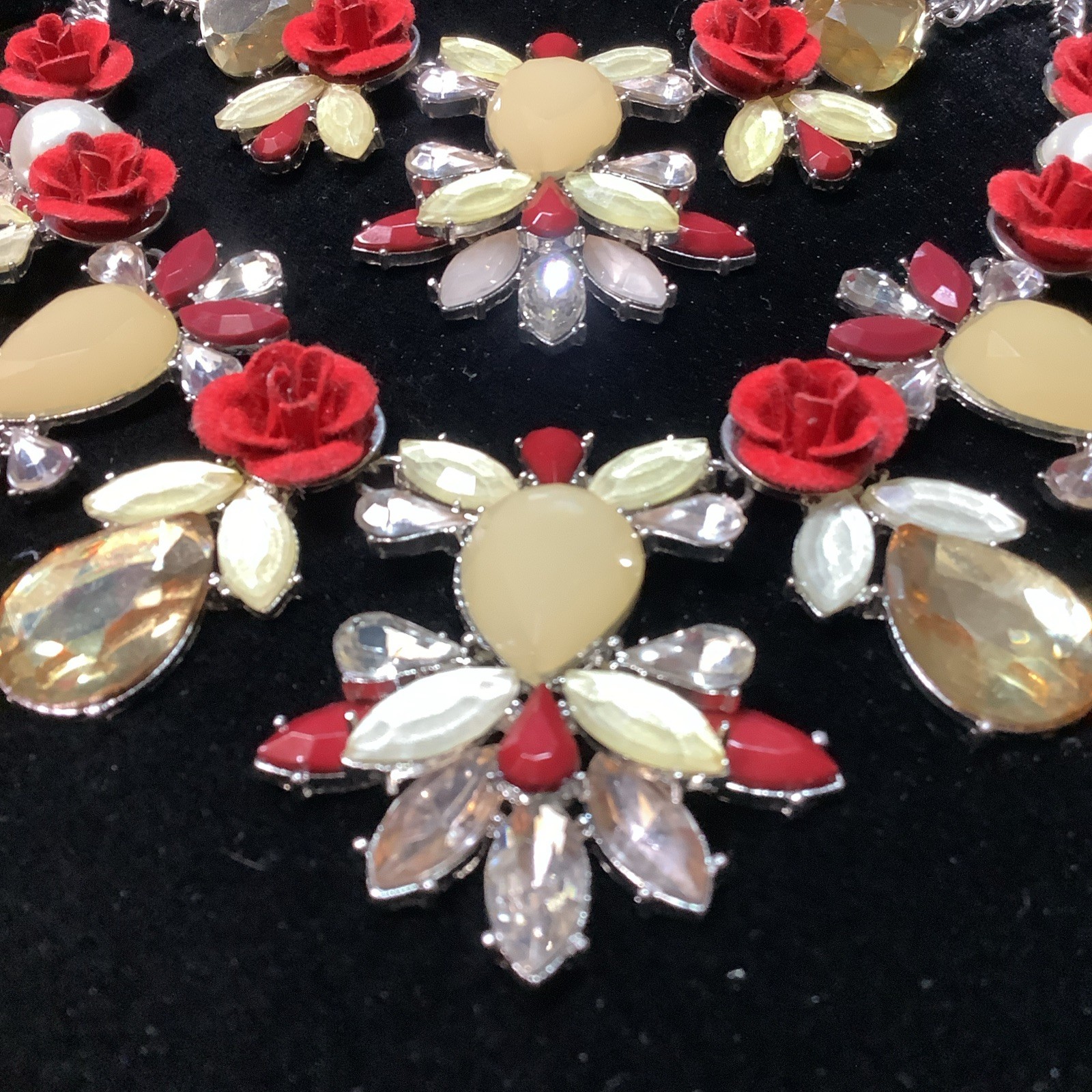 Red Velvet Roses and Gems Fashion Necklace Prom Wedding Formal casual party