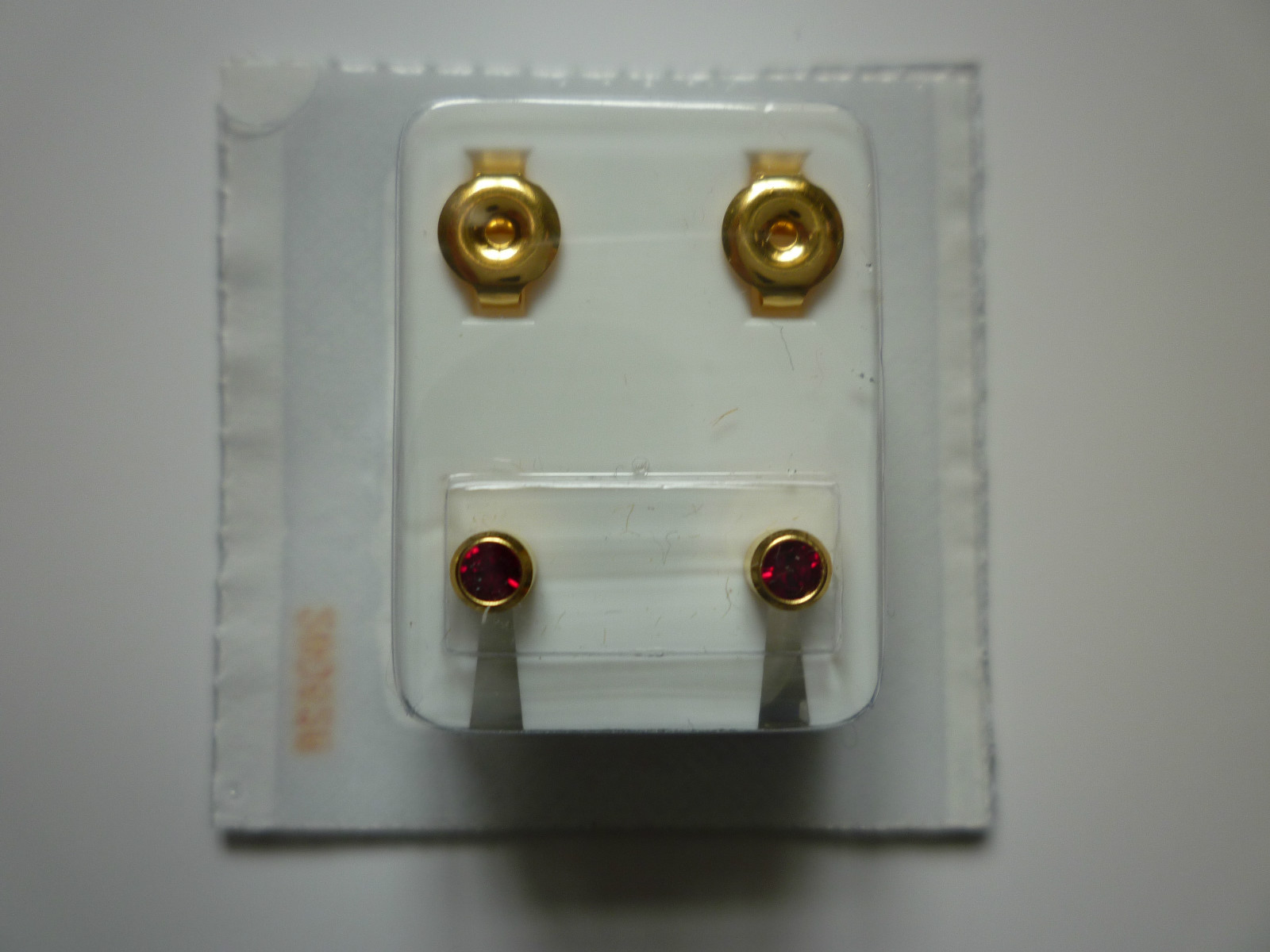 Ear Piercing Studs Studex Plus 24 caret Gold Plated Brand New 4 mm Regular Size