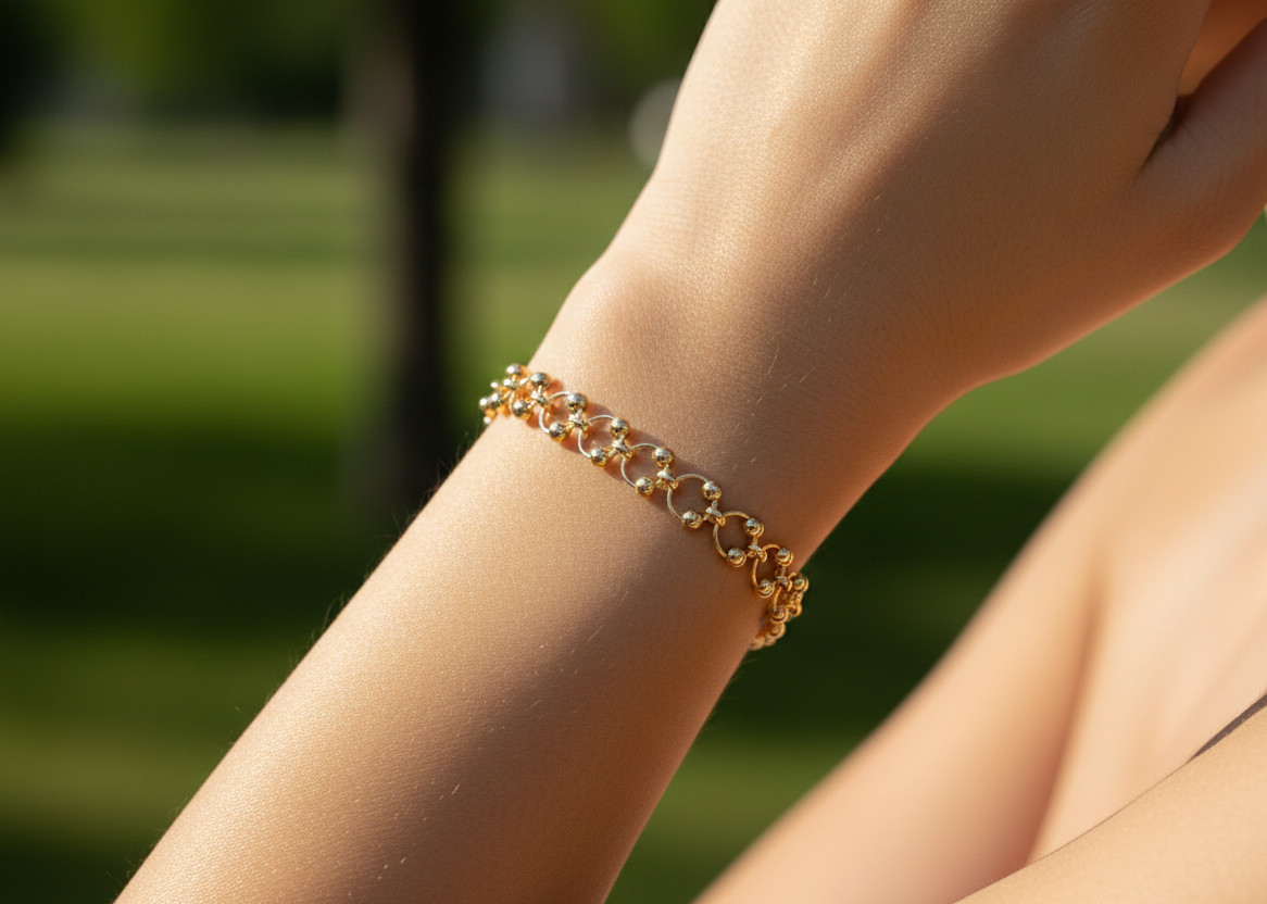 Elegant 18K Gold Plated Bracelet Modern Geometric Chain Pattern Bracelet