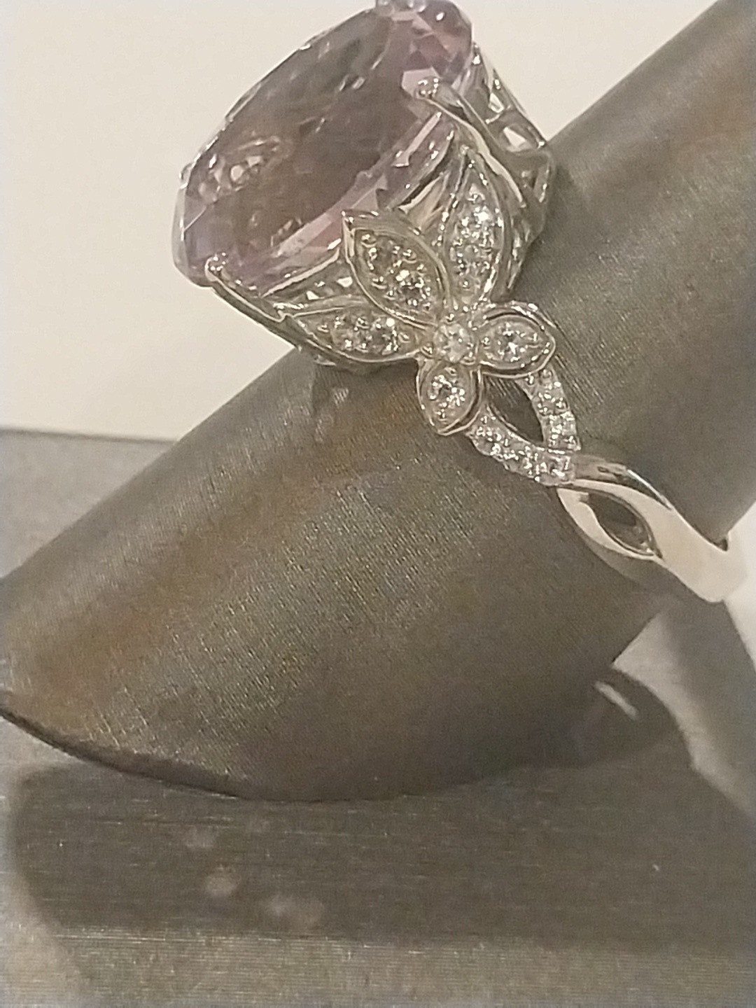 Karis Rose De France Amethyst, White Zircon Floral Rng PlatBond, sz 9, TCW= 9.70
