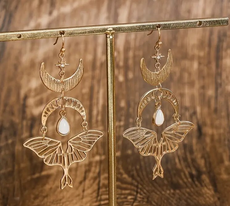 Boho Moon Moth Dangle Earrings – Vintage Zinc Alloy Jewelry for Women