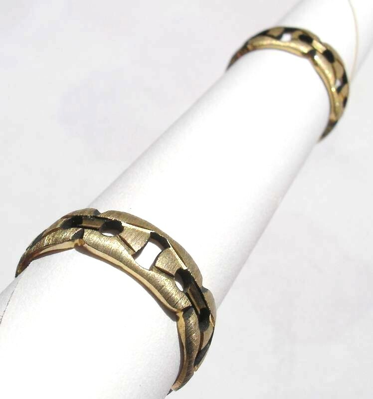 2 Machine Bright cut design Rings Gold Fill Sample -Chain link – sz 11.25 & 6.75