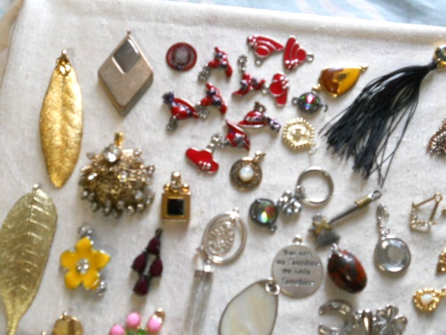 OVER 350 pcs Pendants / charms jewelry making lot see all pcs sets themes shine