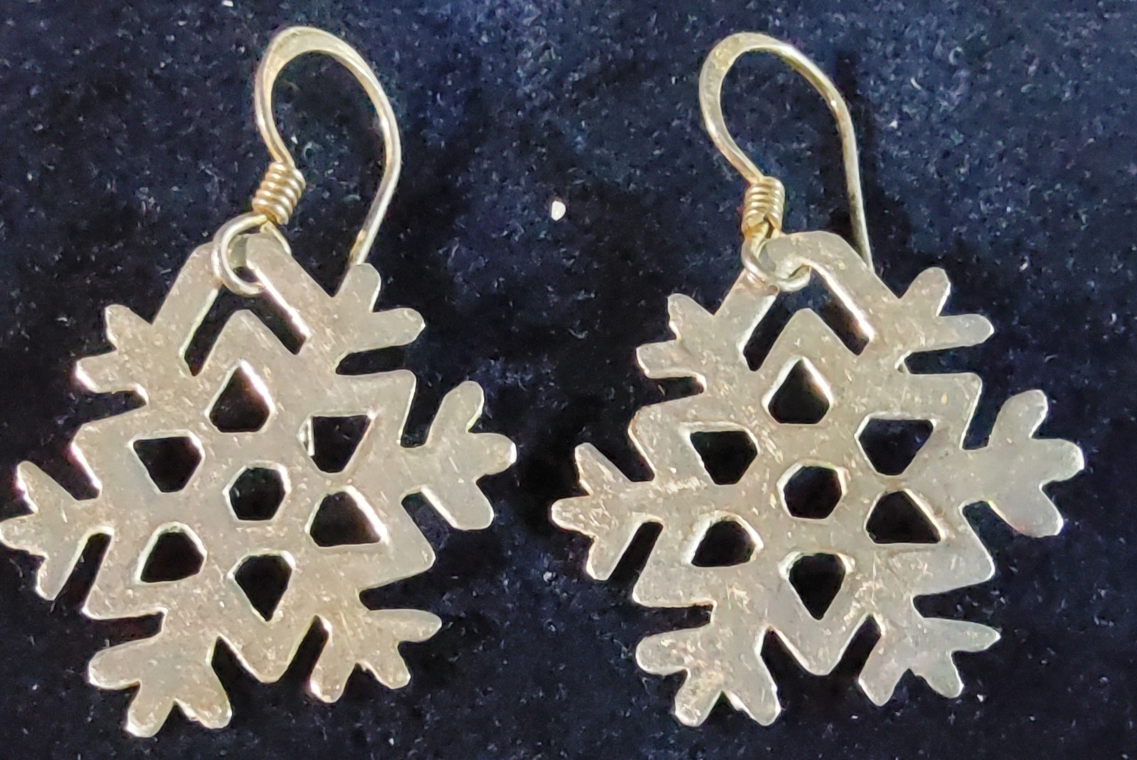 Vtg Sterling Silver Snowflakes, Holidays And Winter 1 1/4′