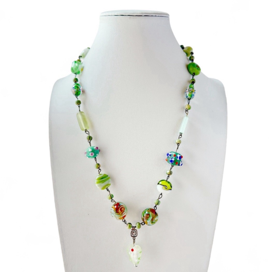 Vintage Green Multicolor Lampwork Art Glass Beaded Heart Drop Necklace