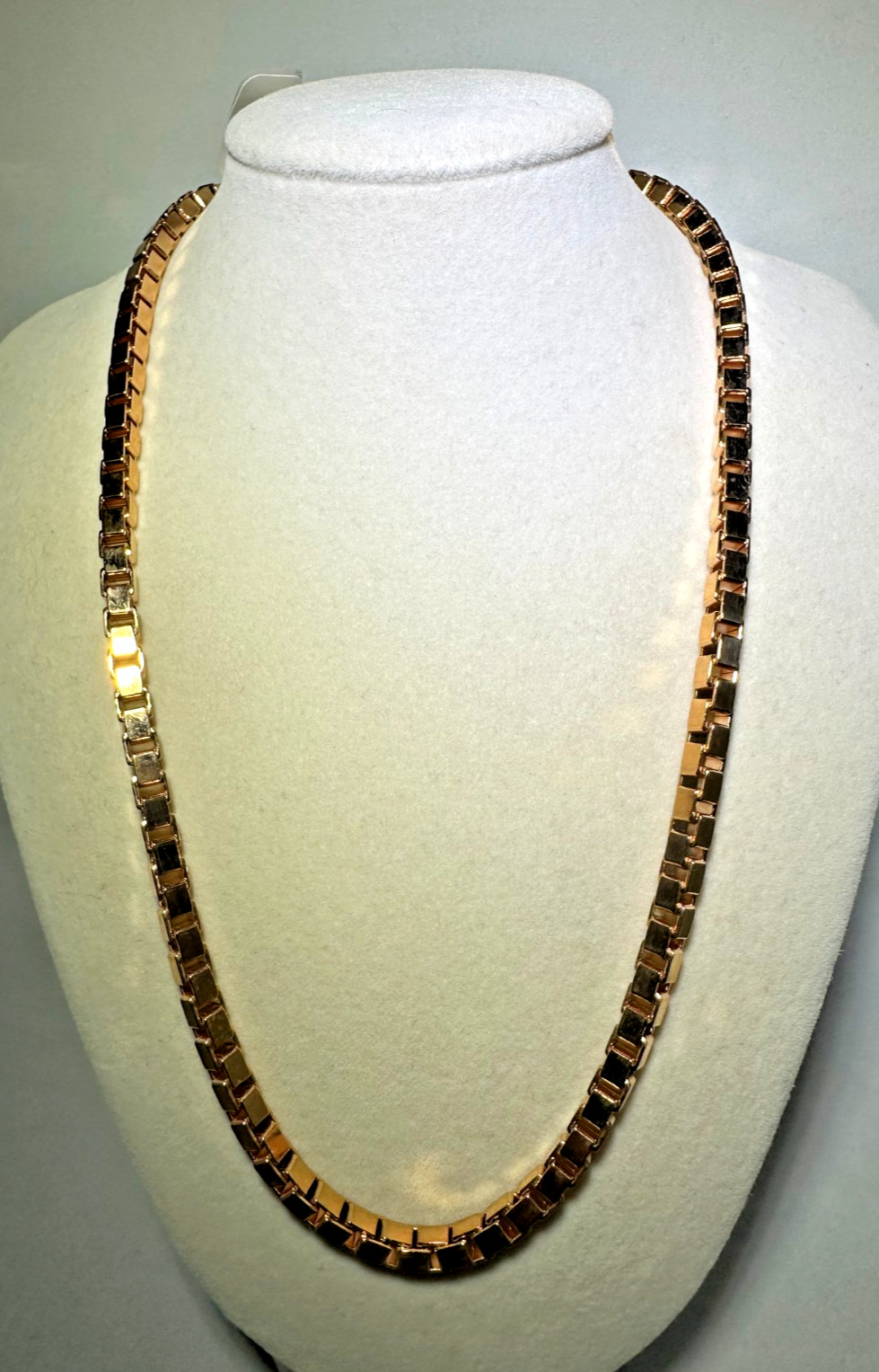 Beautiful Milor Italy Bronze Rose Gold Plate Box Chain necklace. 43.8g. L- 18 in