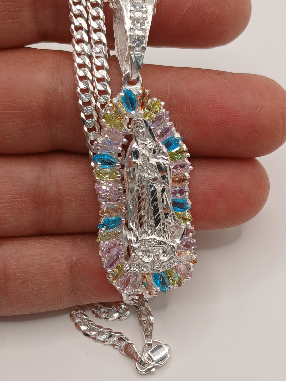 Silver 925 Virgen de Guadalupe Pendant Necklace whit 18″ cuban link Chain