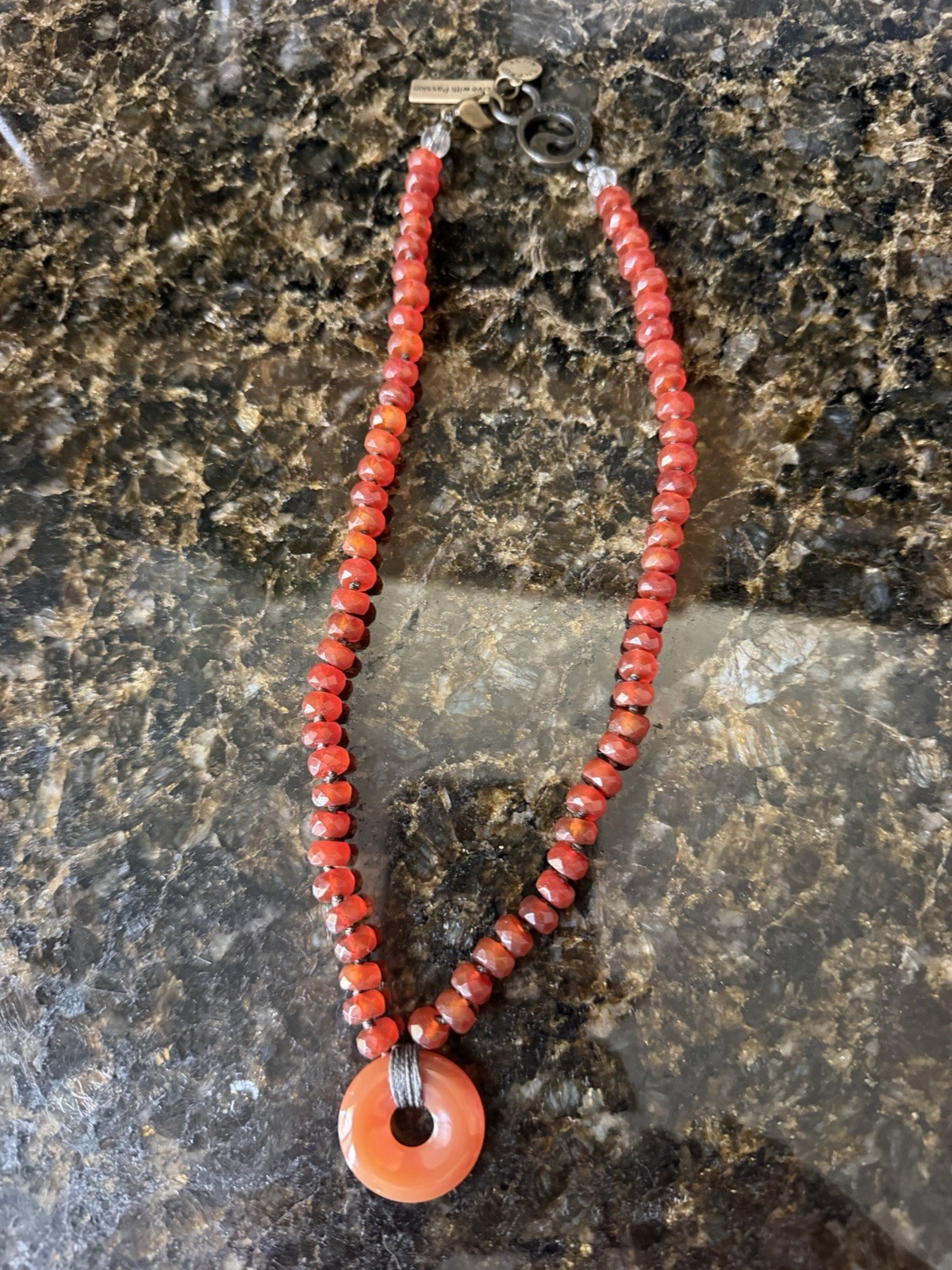 Tony Robbins Live With Passion Carnelian Necklace Donut Pendant Event Exclusive