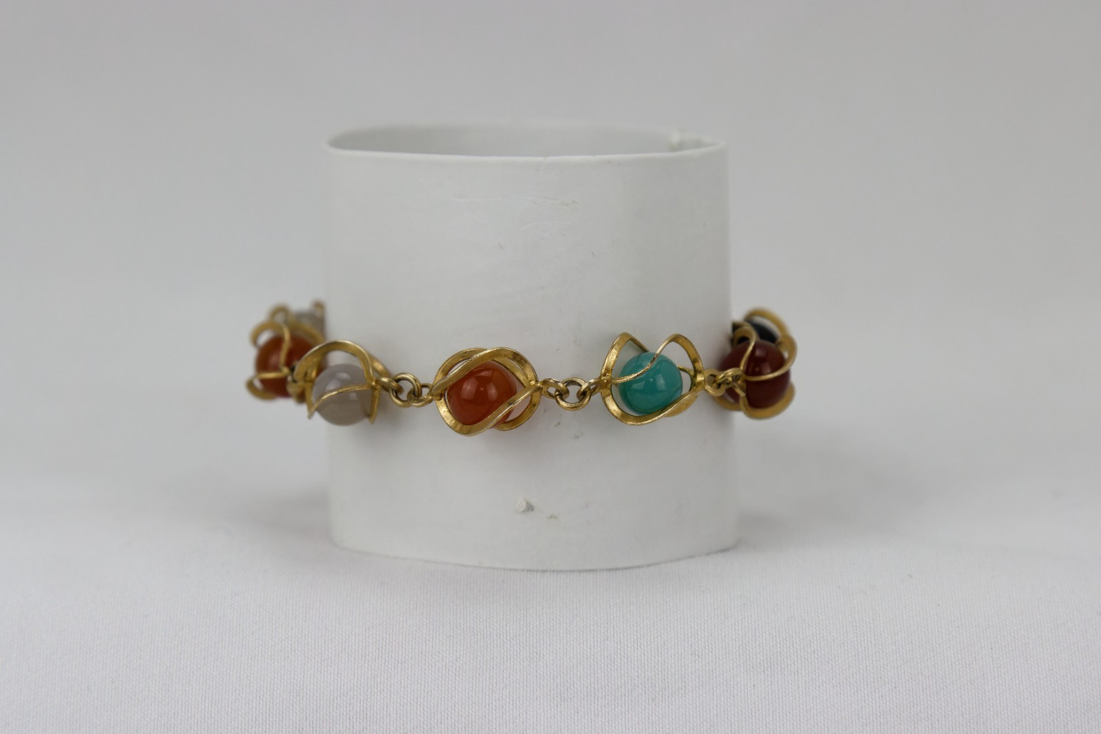 Caged Stone in Gold Tone Bracelet, Hinged Clasp, 9gr