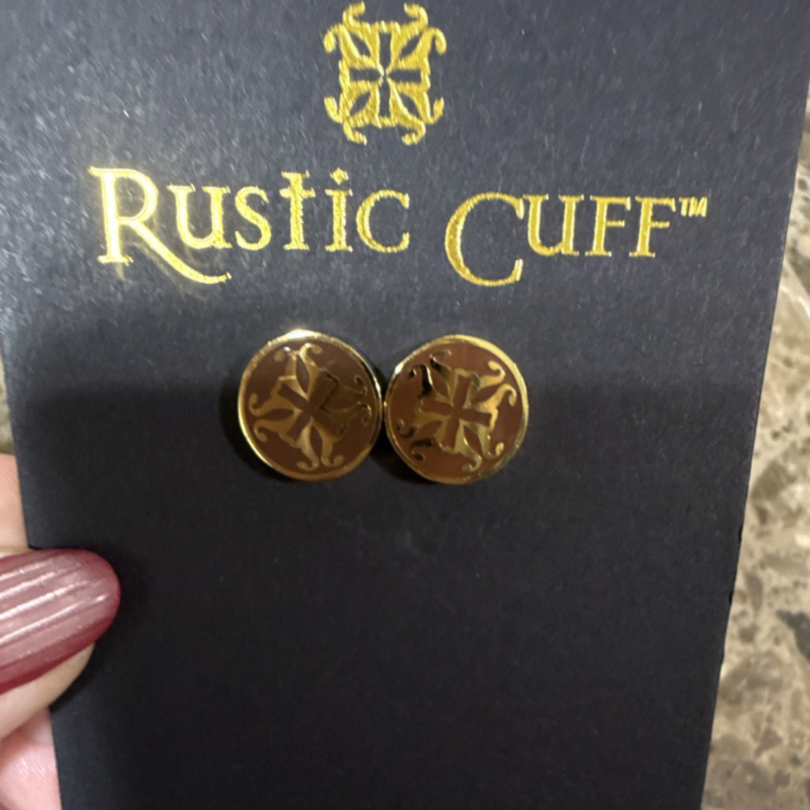 Rustic Cuff Gold Round Stud Earrings Metal Plastic Signs & Symbols Theme