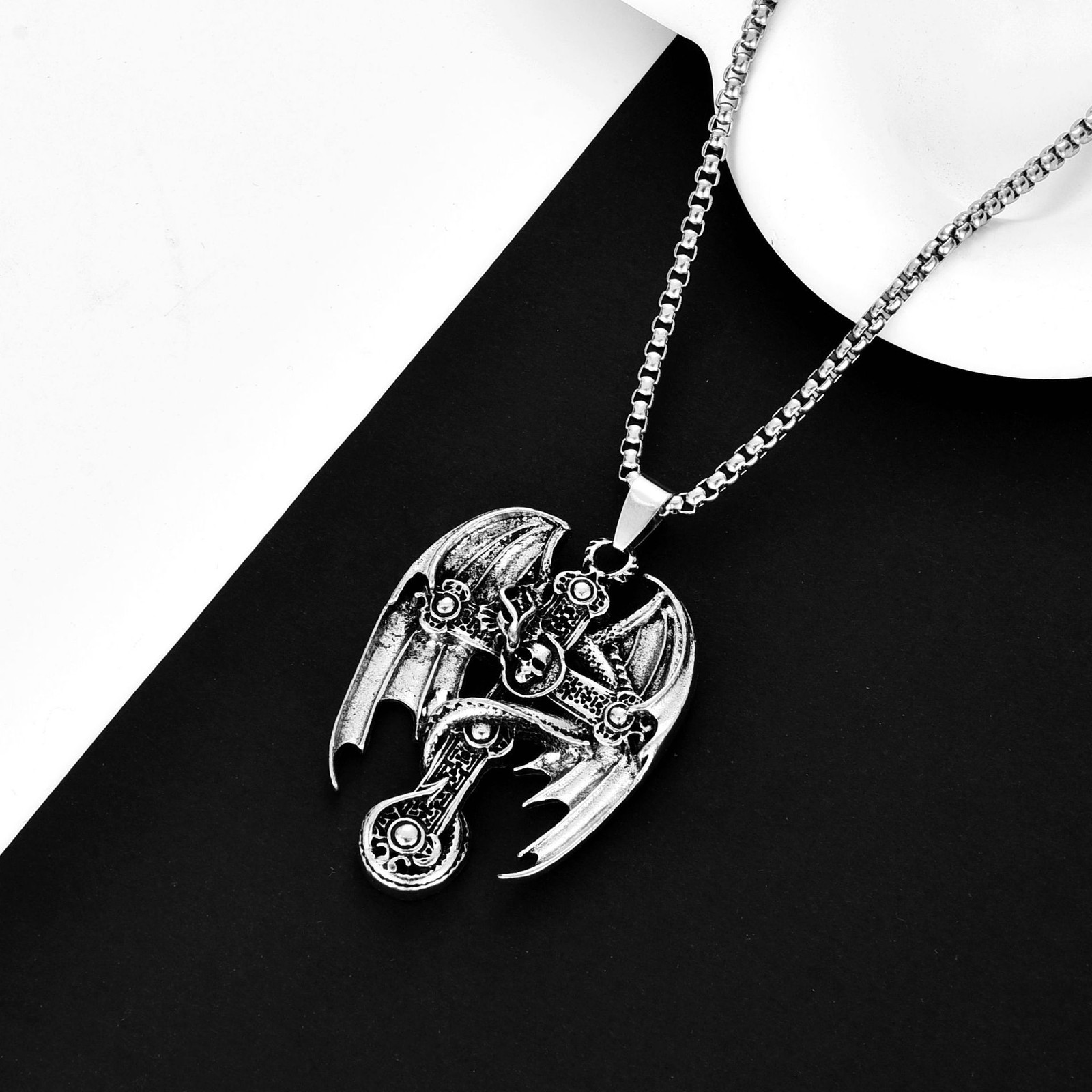 Gothic Winged Cross Skull Pendant Necklace Men’s Vintage Stainless Steel Jewelry