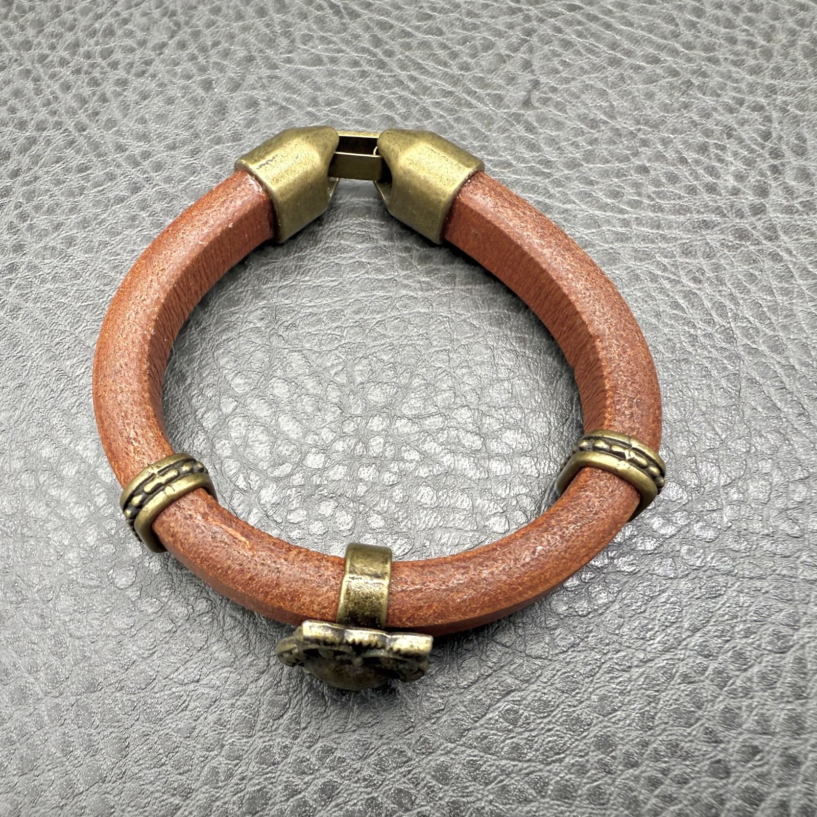 Bracelet Brown Leather Owl Charm Brass Tone Bangle Womens Boho Jewelry 7 Inch