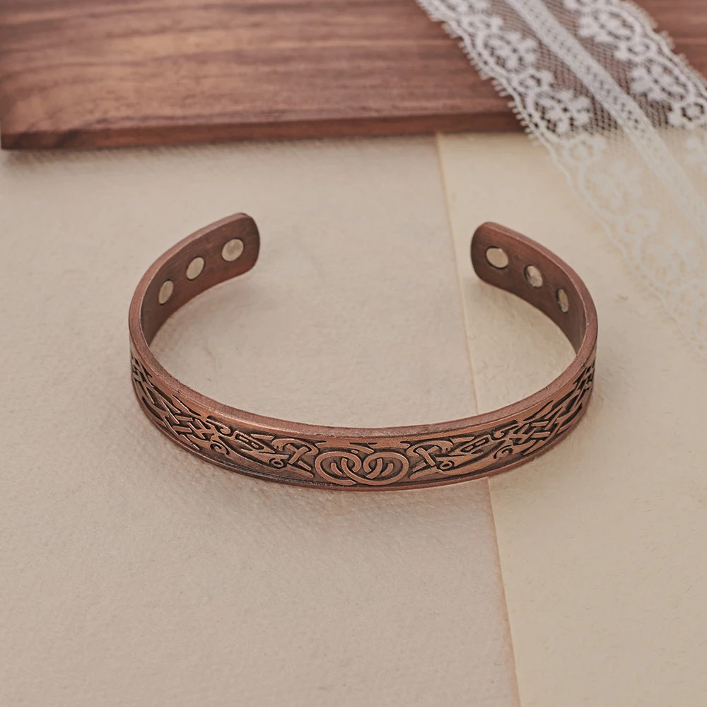 European and American Copper Vintage Simple Double Ring Pattern Magnet Energy