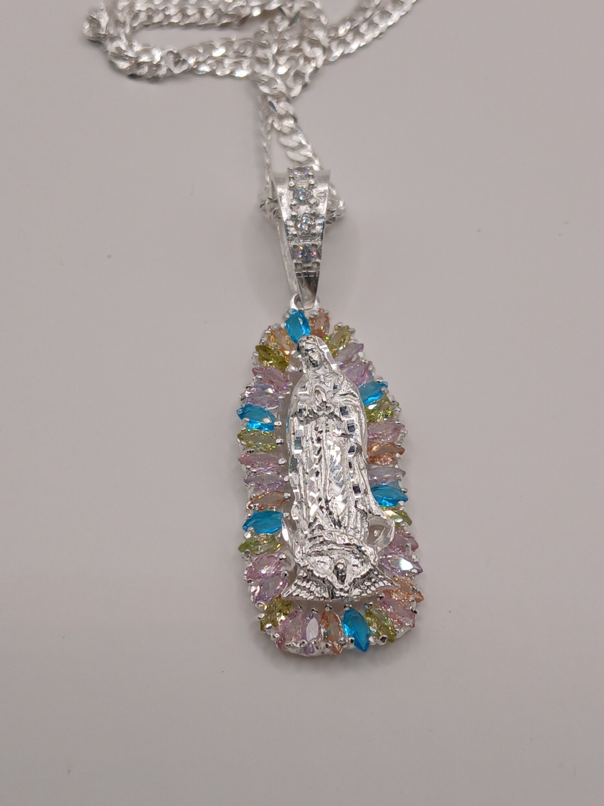 Silver 925 Virgen de Guadalupe Pendant Necklace whit 18″ cuban link Chain