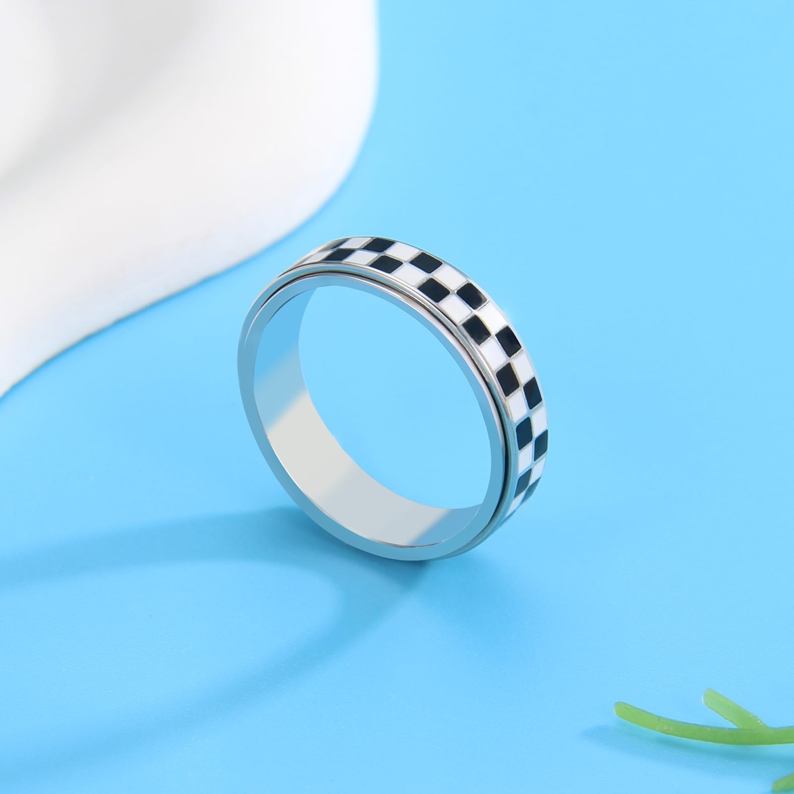 Checkered Fidget Ring for Adults – 18K Gold Plated Stainless Steel Size 8
