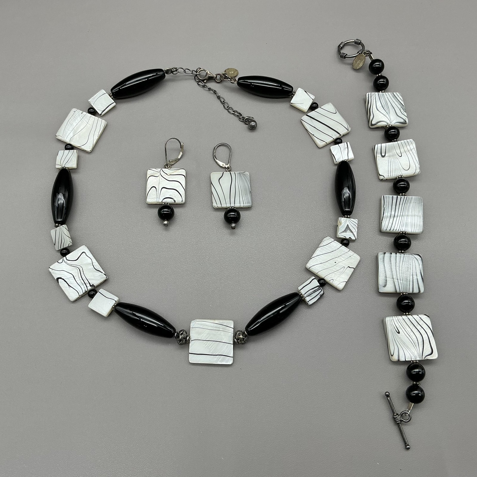 Donna Dressler Necklace Bracelet Earrings Set Black White Beaded Square Design
