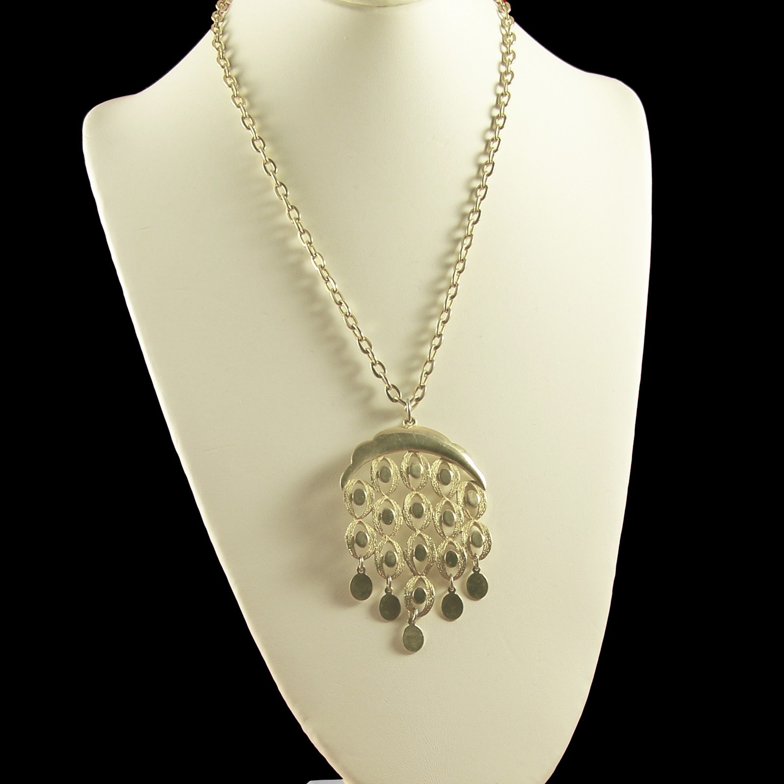Waterfall Style Bib Necklace Goldtone Chain Filigree Oval Dangle Links 23″ Long