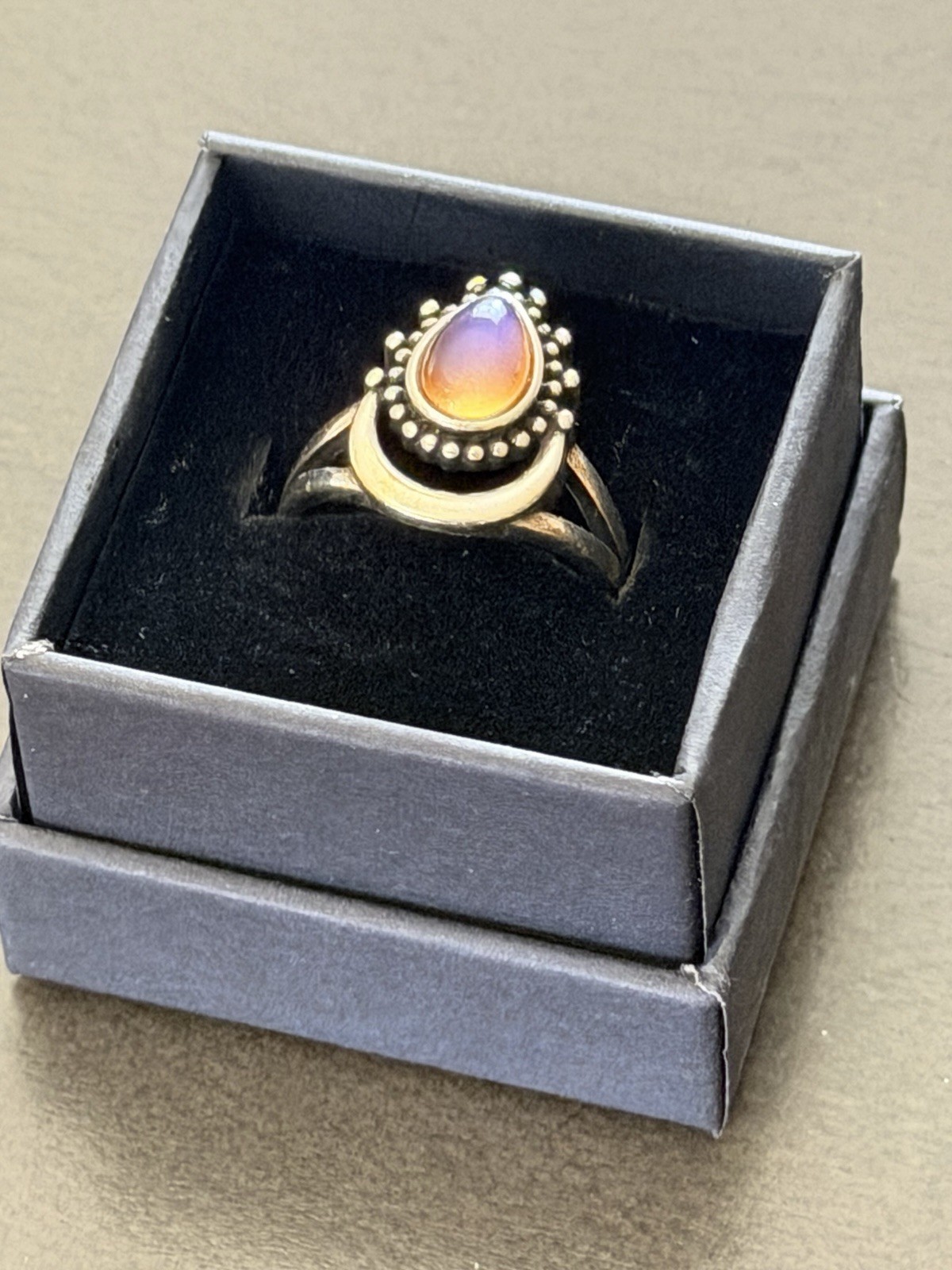 Sterling Silver Moon Teardrop Stone Mood Ring + Color Chart + Gift Box Size 6.5