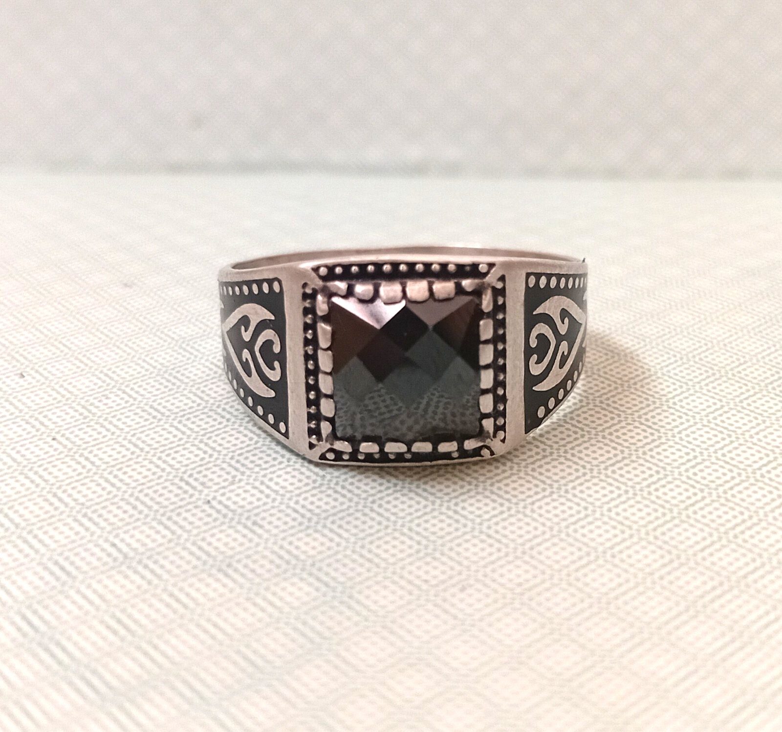 Silver Ring men’s Purity 925 Black Onyx Stone Ottomen Style size 11.5