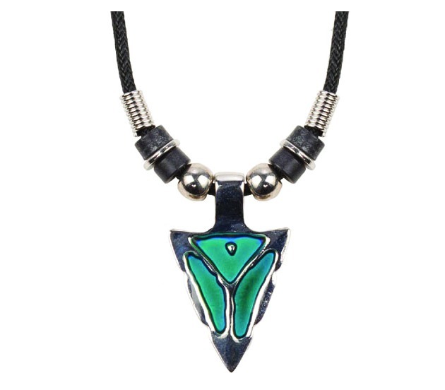 NEW Arrowhead Mood Necklace Color Change Arrow Pendant Necklace