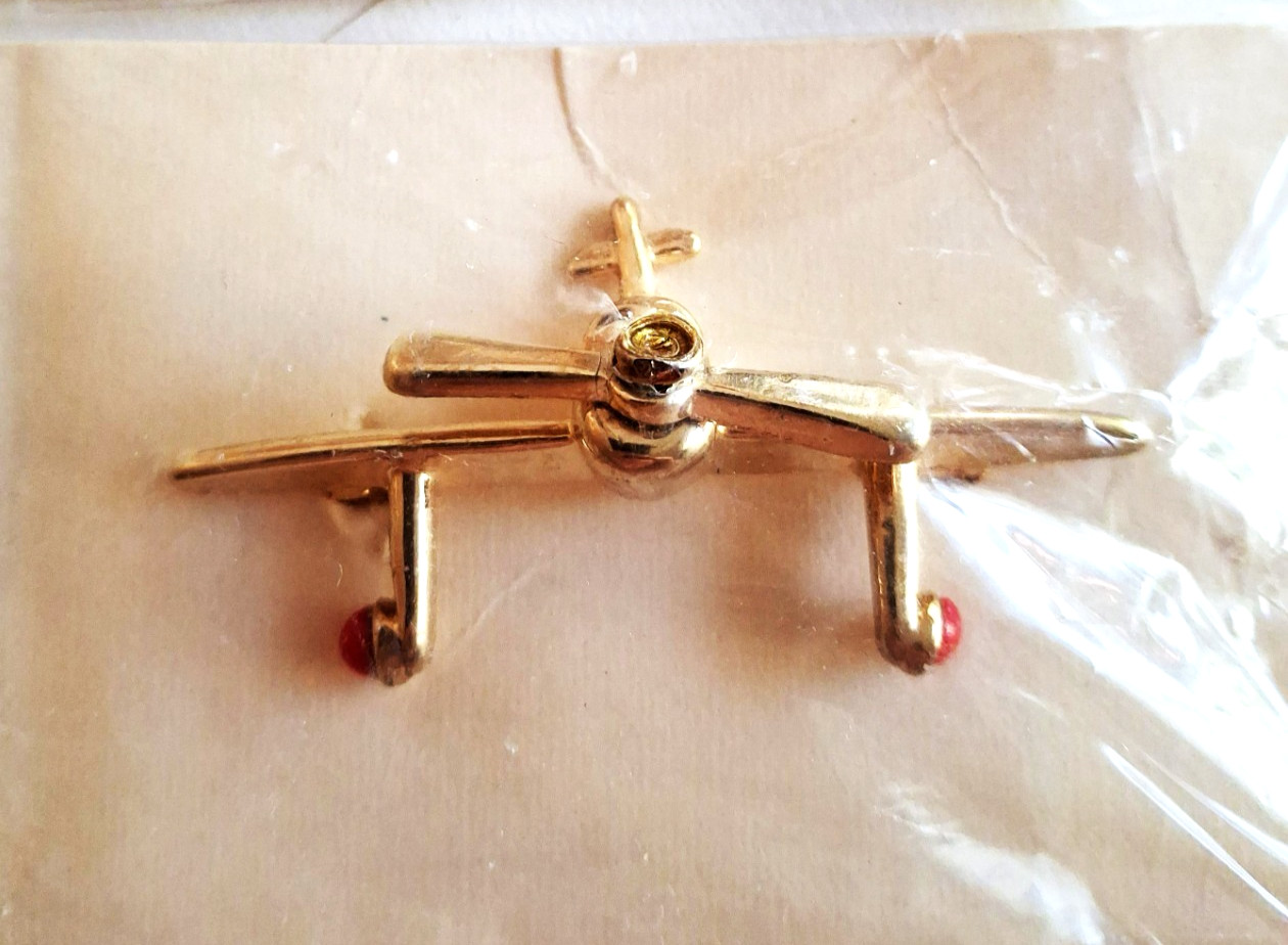 Jewelry 2 ladies Gold Tone airplane broch pins 2in length Fake Window Stones