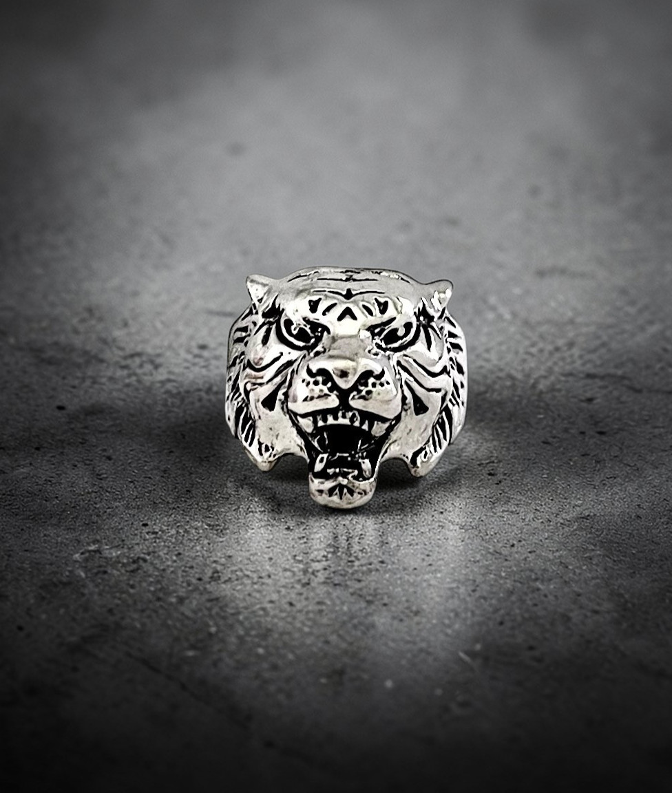 1″ Wide Silver Tone Tiger Head Casual Everyday Statement Unissex Ring Size 8