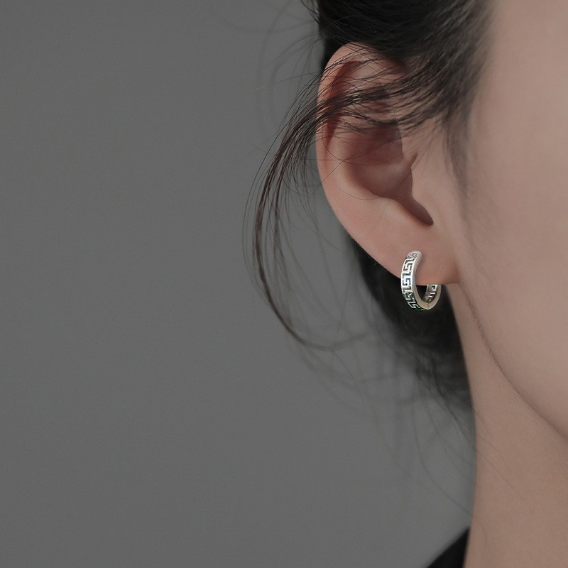 Ethnic Openwork Great Wall Motif Small Hoop Earrings Unisex Women Men GIFT