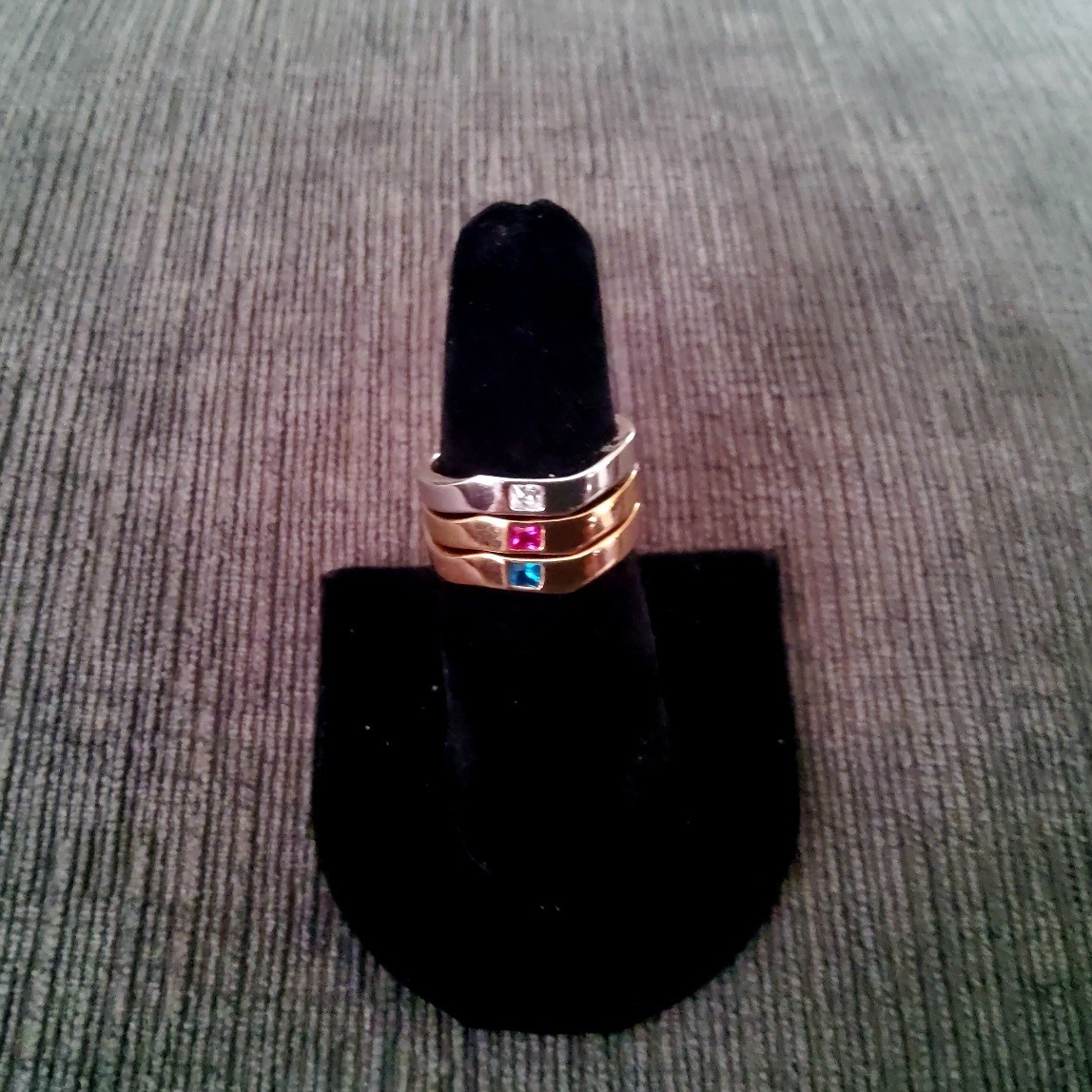 Park Lane ” STACKED ” RING – Set of 3 rings in Slv & Gld + Red, Wht, Blu – SZ 8